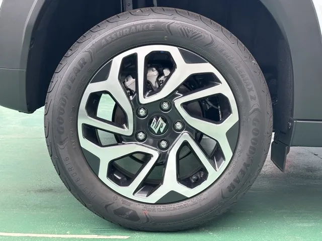 フロンクス(スズキ)ベースグレード登録済未使用車 12