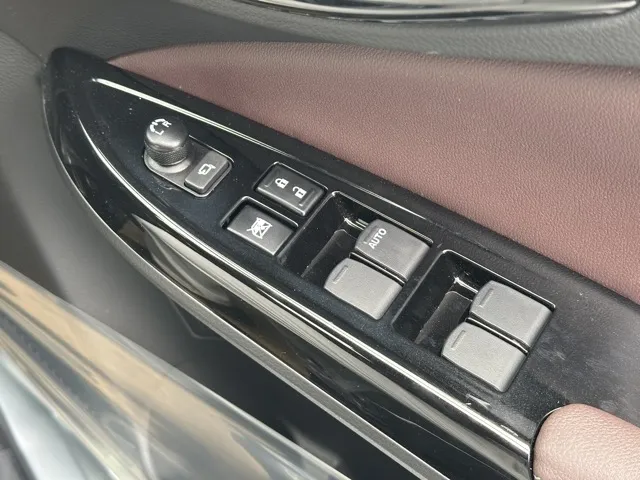 フロンクス(スズキ)ベースグレード登録済未使用車 14