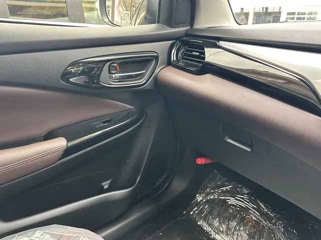 フロンクス(スズキ)ベースグレード登録済未使用車 23