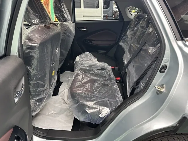 フロンクス(スズキ)ベースグレード登録済未使用車 4