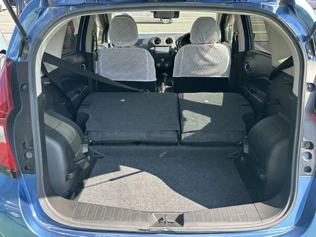 ノート(ニッサン)Ｘ中古車 9