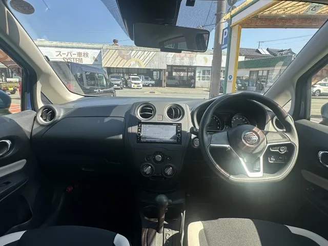 ノート(ニッサン)Ｘ中古車 5