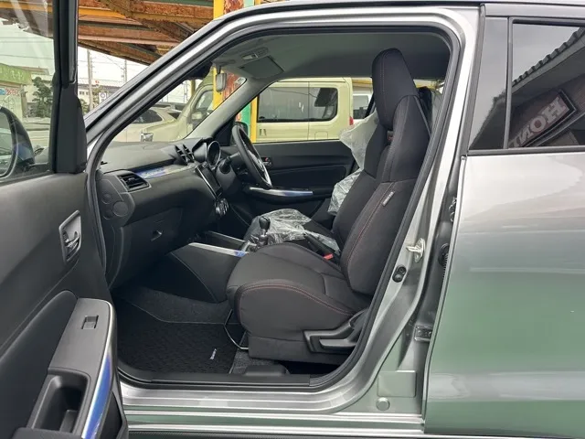 スイフト(スズキ)ファイナルエディション登録済未使用車 3