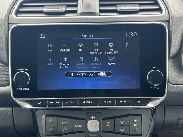 リーフ(ニッサン)アーバンクロム中古車 19
