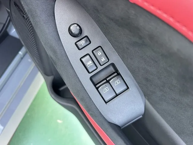 フェアレディZ(ニッサン)バージョンST AT中古車 7
