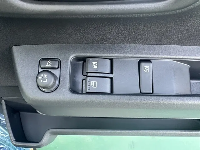 アトレー(ダイハツ)Ｘ届出済未使用車 13