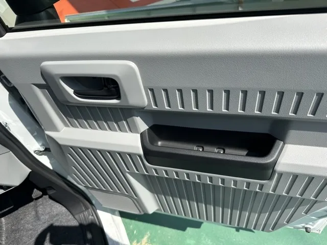 N-VAN(ホンダ)e L4届出済未使用車 13