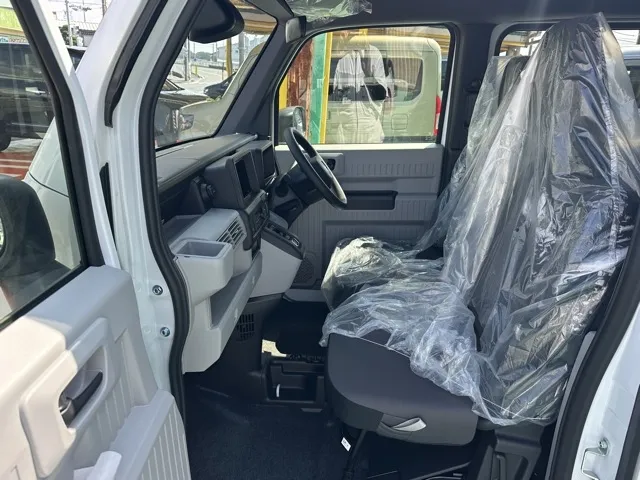 N-VAN(ホンダ)e L4届出済未使用車 3