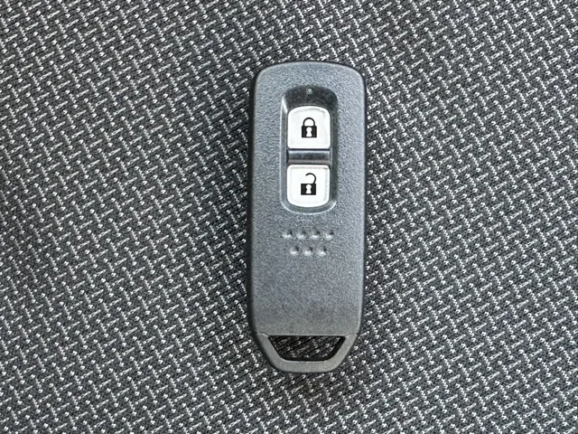 N-VAN(ホンダ)FUN 4WD届出済未使用車 24