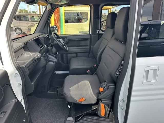 N-VAN(ホンダ)Lタイプ AT届出済未使用車 3