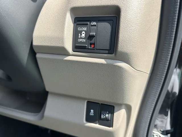 N-BOX(ホンダ)JOY届出済未使用車 15