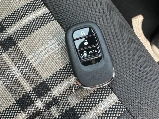 N-BOX(ホンダ)JOY届出済未使用車 16