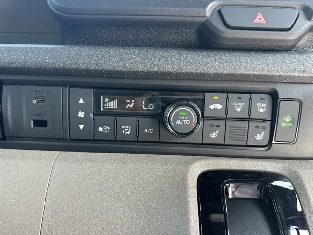 N-BOX(ホンダ)JOY届出済未使用車 19