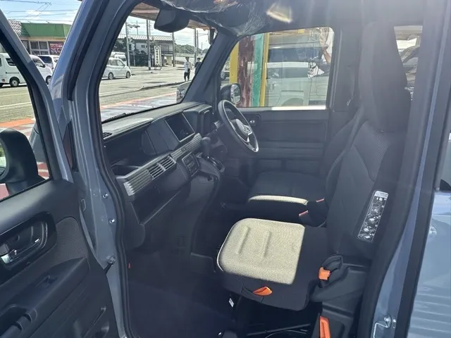 N-VAN(ホンダ)FUN 届出済未使用車 2