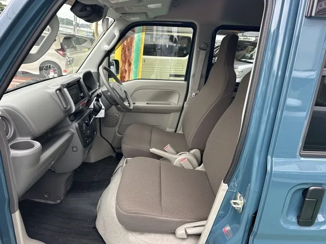 エブリイ(スズキ)NV１００クリッパーDX 4WD CVT中古車 3