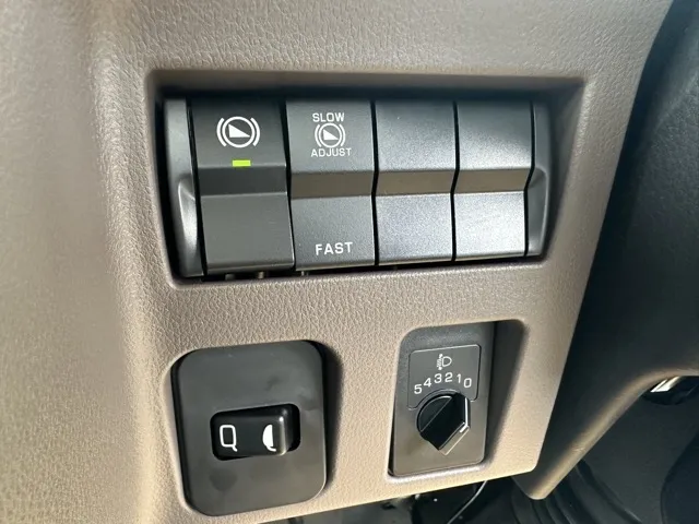 キャンター(三菱)キョウカダンプ ３ｔ登録済未使用車 17