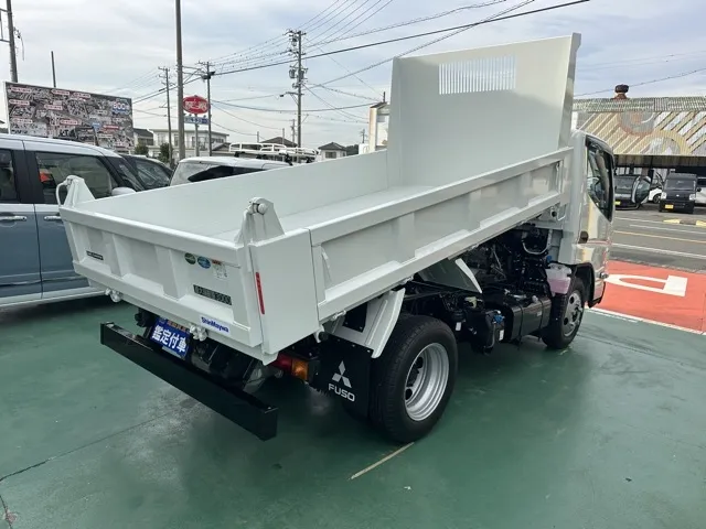 キャンター(三菱)キョウカダンプ ３ｔ登録済未使用車 7