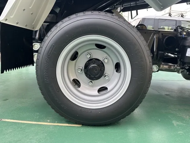 キャンター(三菱)キョウカダンプ ３ｔ登録済未使用車 8