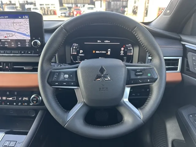 アウトランダー(三菱)P中古車 9
