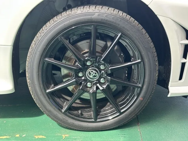 GRヤリス(トヨタ)RC ４WD 6MT登録済未使用車 11