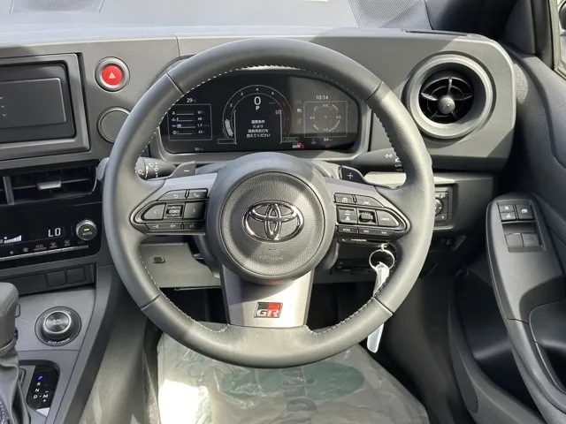 GRヤリス(トヨタ)RC ４WD 6MT登録済未使用車 6