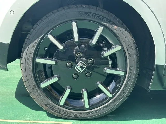 HONDAe(ホンダ)アドバンスディーラ-試乗車 11