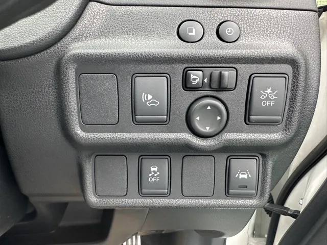ノート(ニッサン)eパワー ニスモ中古車 14