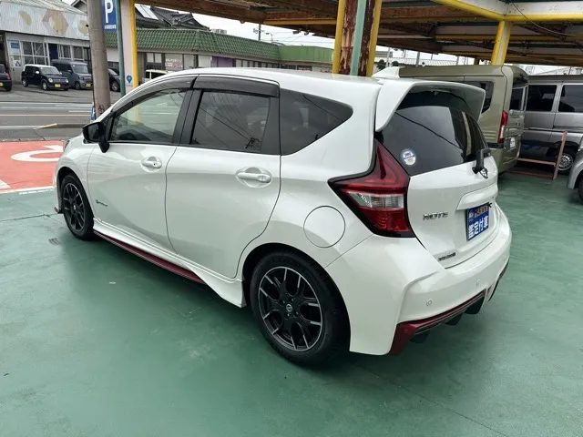 ノート(ニッサン)eパワー ニスモ中古車 2