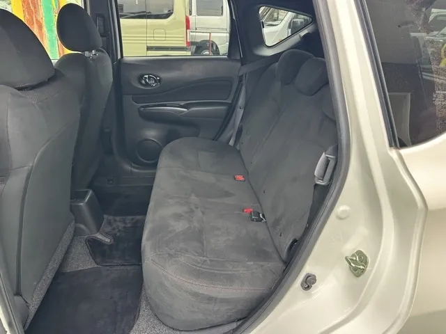 ノート(ニッサン)eパワー ニスモ中古車 4