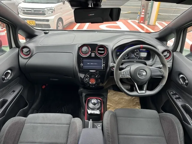 ノート(ニッサン)eパワー ニスモ中古車 6