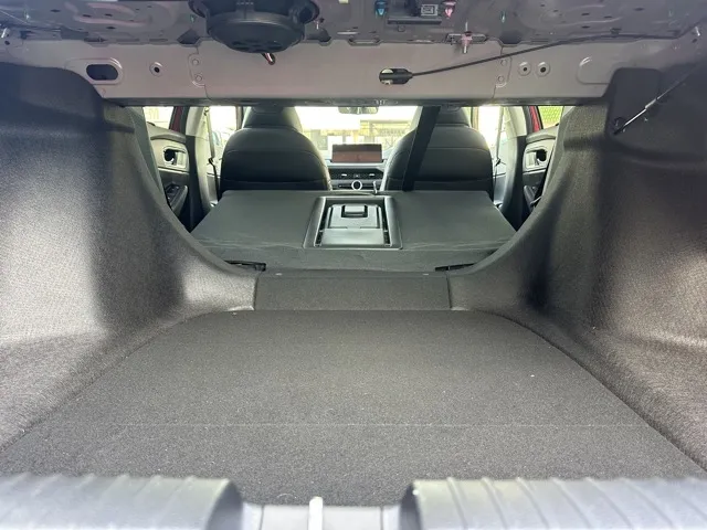 アコード(ホンダ)e：HEV中古車 10