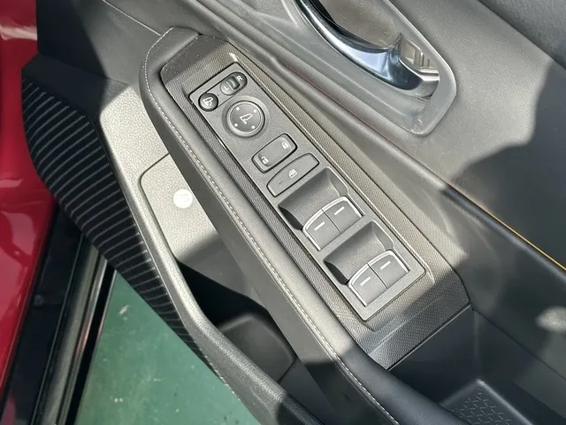 アコード(ホンダ)e：HEV中古車 14