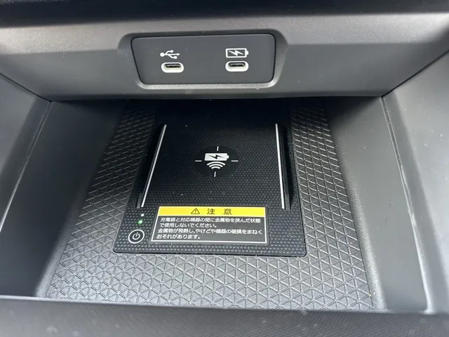 アコード(ホンダ)e：HEV中古車 20