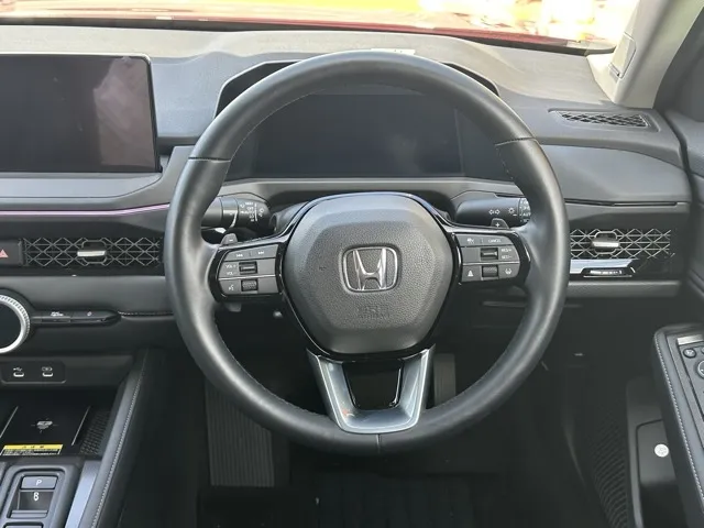 アコード(ホンダ)e：HEV中古車 6