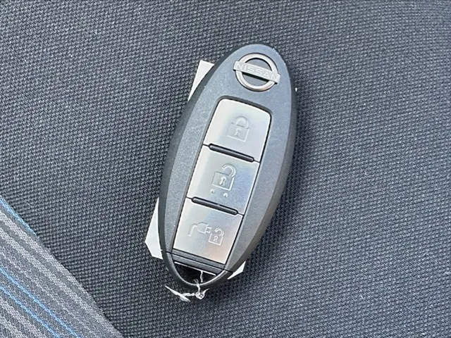 リーフ(ニッサン)e+ アーバンクロム中古車 14