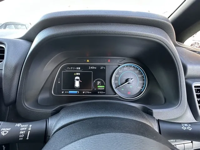 リーフ(ニッサン)e+ アーバンクロム中古車 19