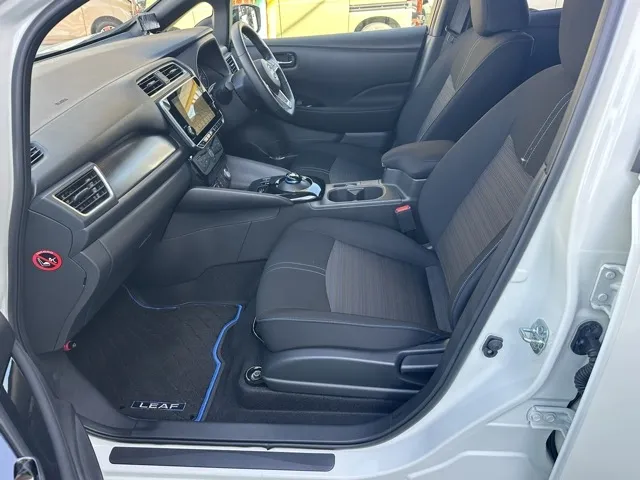 リーフ(ニッサン)e+ アーバンクロム中古車 3