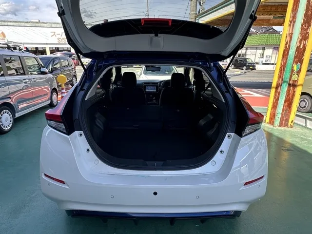 リーフ(ニッサン)e+ アーバンクロム中古車 7