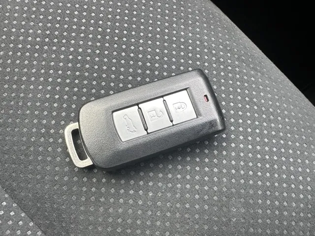 エクリプスクロス(三菱)ブラックエディションレンタＵＰ 21