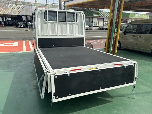 キャンター(三菱)Wキャブ　２ｔ　５ＭＴレンタ登録済未使用車 14