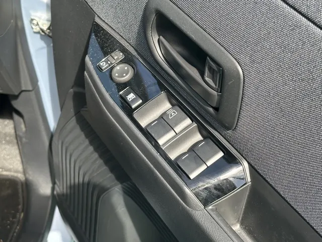 サクラ(ニッサン)X中古車 13