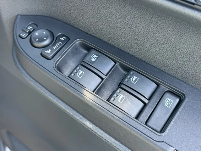 タント(ダイハツ)RS届出済未使用車 14