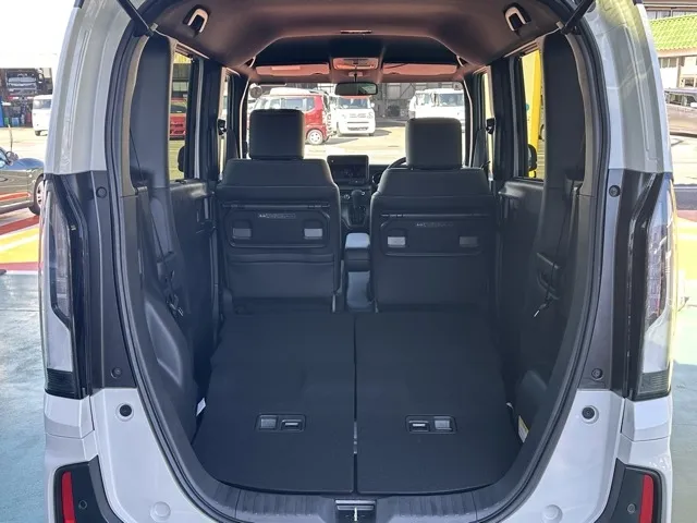 N-BOX(ホンダ)N-BOXカスタムターボ コーディネートスタイル届出済未使用車 11