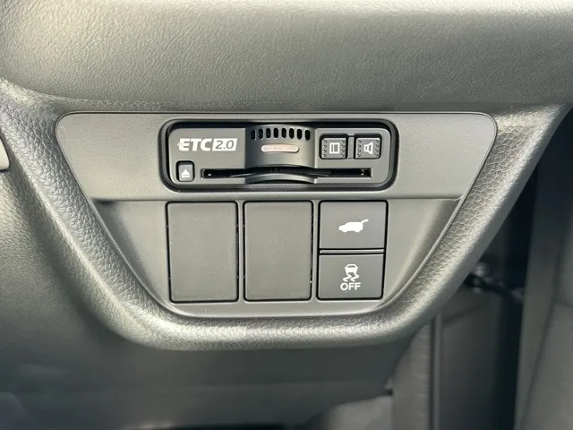ZR-V(ホンダ)e：HEV Z登録済未使用車 16