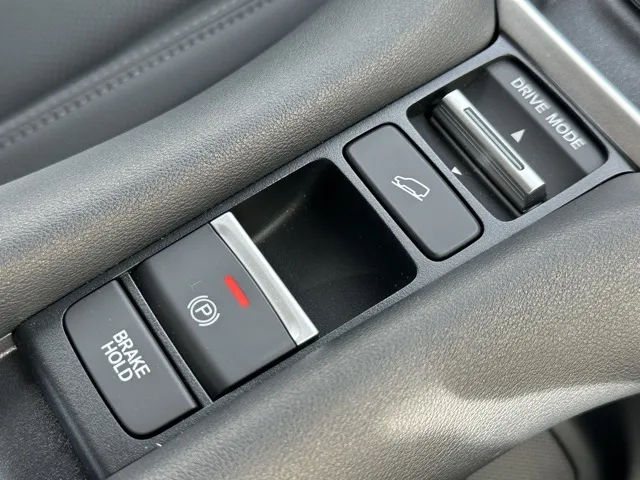 ZR-V(ホンダ)e：HEV Z登録済未使用車 18