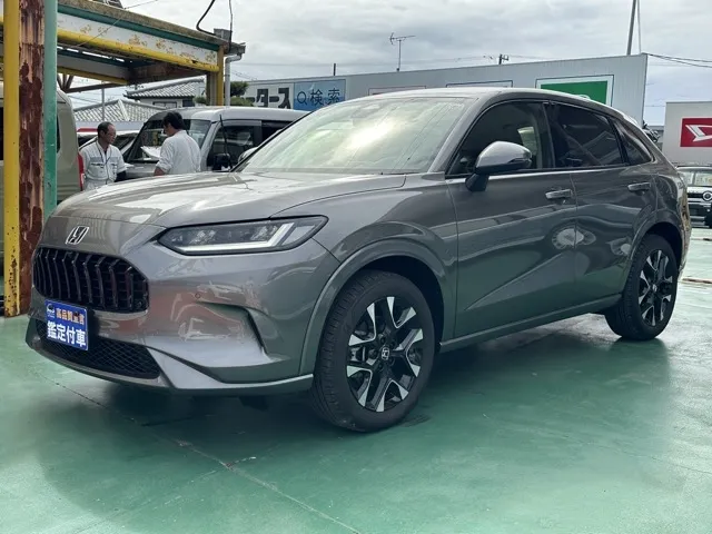 ZR-V(ホンダ)e：HEV Z登録済未使用車 1