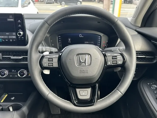 ZR-V(ホンダ)e：HEV Z登録済未使用車 6