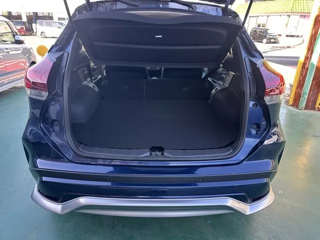 キックス(ニッサン)オーテック 4WD中古車 10