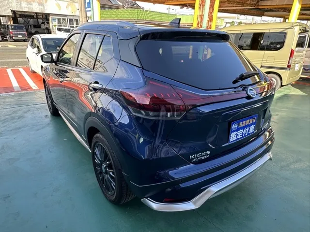 キックス(ニッサン)オーテック 4WD中古車 2