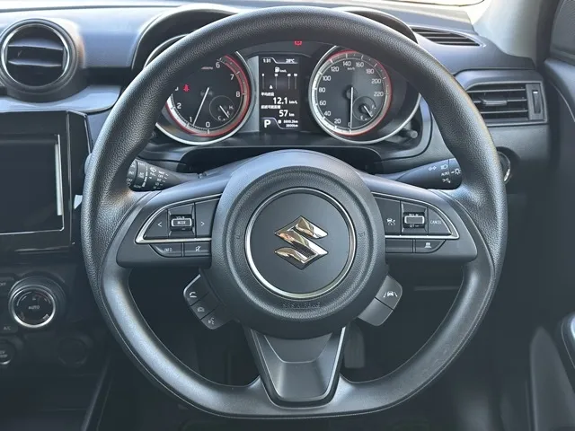スイフト(スズキ)XGディーラ-試乗車 6